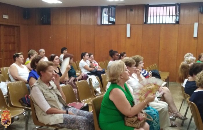 Reunión Hermanas Cofrades