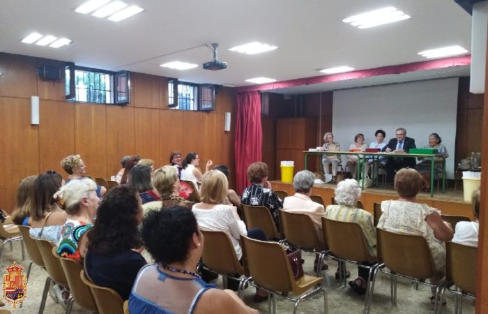 Reunión Hermanas Cofrades