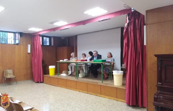 Reunión Hermanas Cofrades