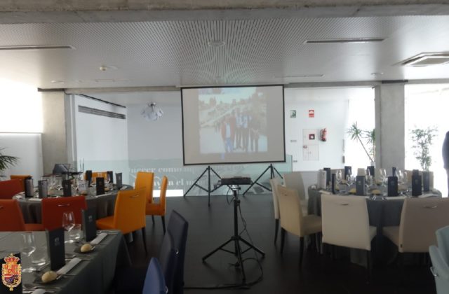 02 Paco Salazar - Comida Hermandad