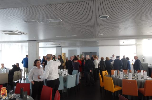 03 Paco Salazar - Comida Hermandad