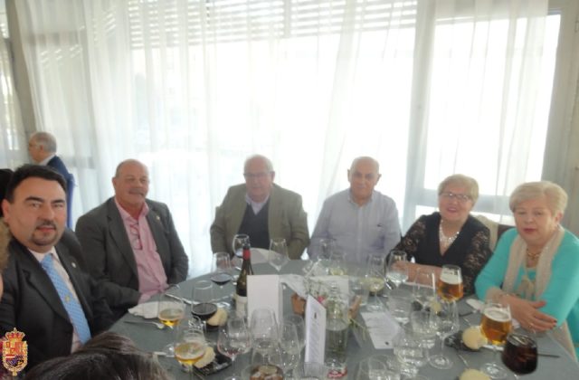 24 Paco Salazar - Comida Hermandad