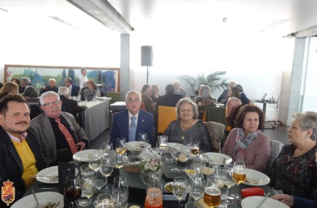 34 Paco Salazar - Comida Hermandad