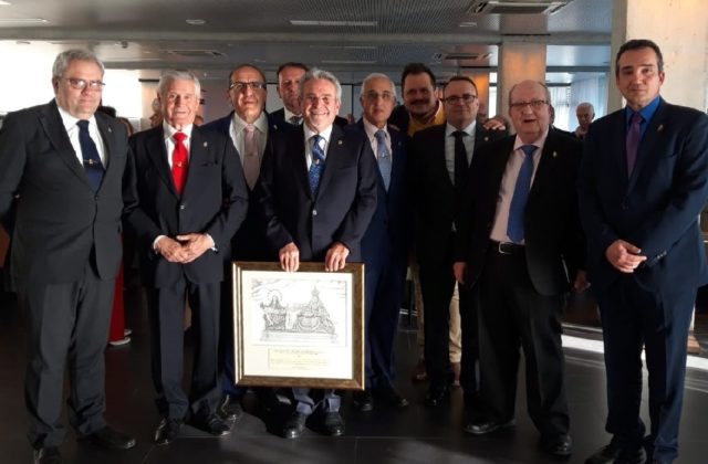 47 Paco Salazar - Comida Hermandad